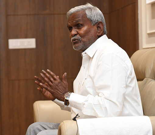 Champai Soren: चंपई सोरेन को बर्खास्त न करने के पीछे CM हेमंत का क्या कारण? BJP की चाल को कैसे किया असफल
