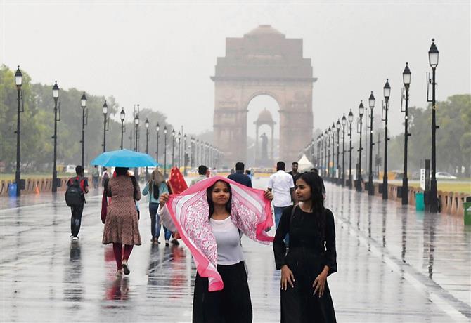 Delhi-records-min-temp-of-17.2-degrees-after-rain-air-quality-improves-2