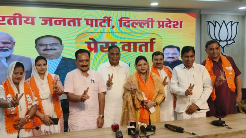 aam-aadmi-party-councilors-join-bjp