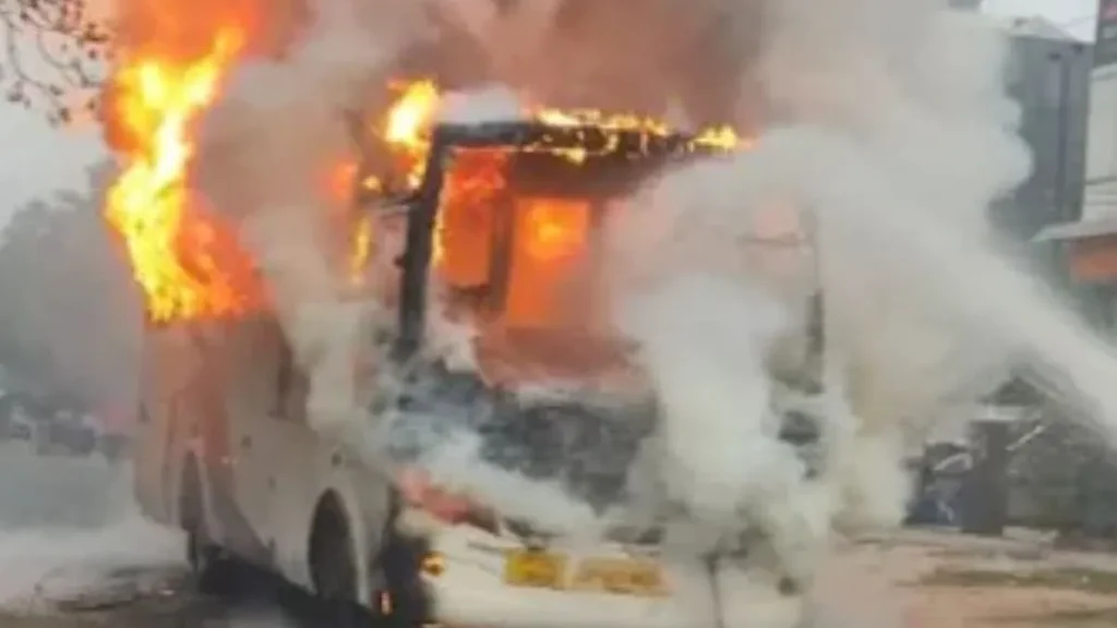 ghaziabadschoolbusfire-1731566516492