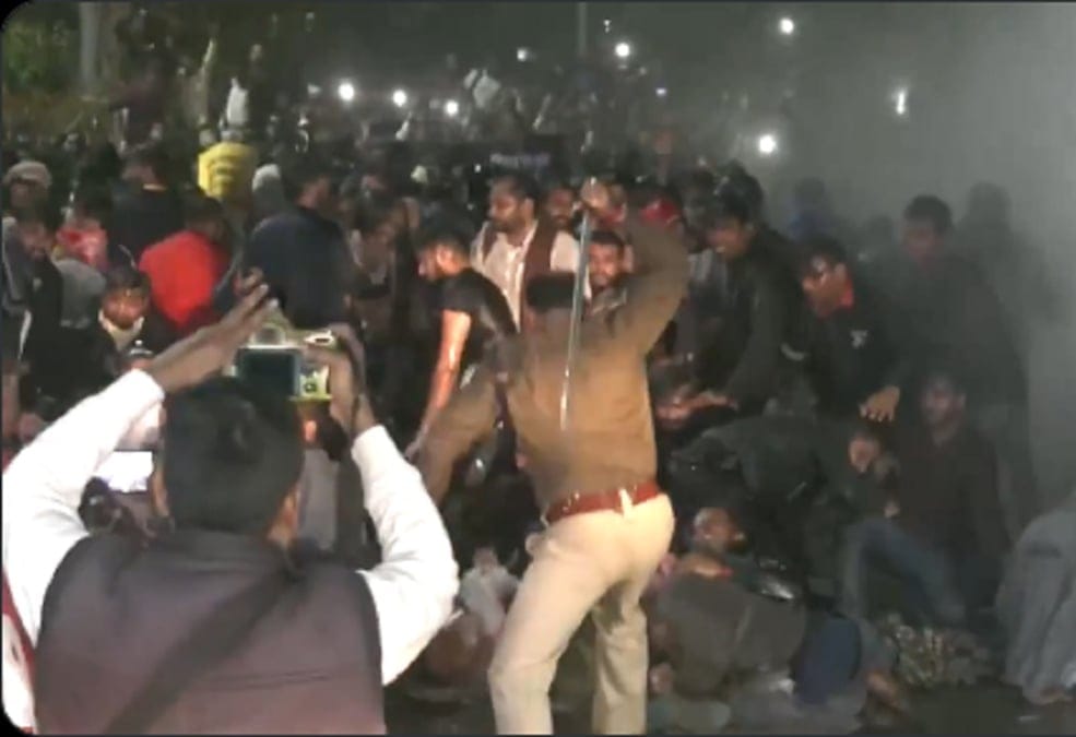 lathicharge-on-BPSC-students