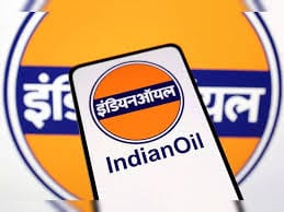 इंडियन ऑयल की टैंक लॉरी से निकली शराब, अनलोडिंग के दौरान तीन गाड़ियां पकड़ी गईं, एक व्यक्ति गिरफ्तार